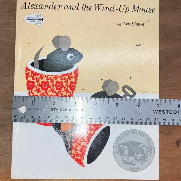 Alexander and the Wind-Up Mouse soft cover children’s Book by Leo Lionni - Picture 9 of 10